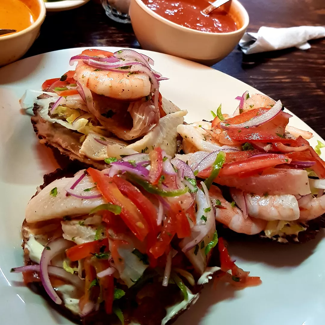 Tostadas de mariscos